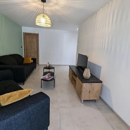 Montagne Avec Piscine Chauffee, Et Sauna - Les Roches - Fr-1-589-656 * Le Val-dʼAjol